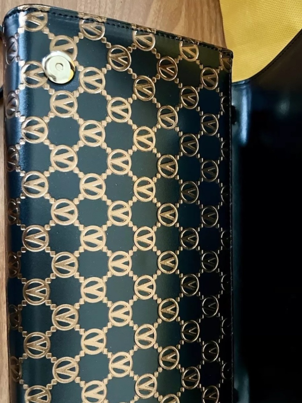 valentino by mario valentino crossbody - Picture 9 of 12
